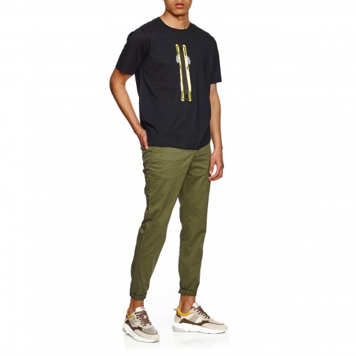 T-Shirt com Estampado T-Shirt com Estampado