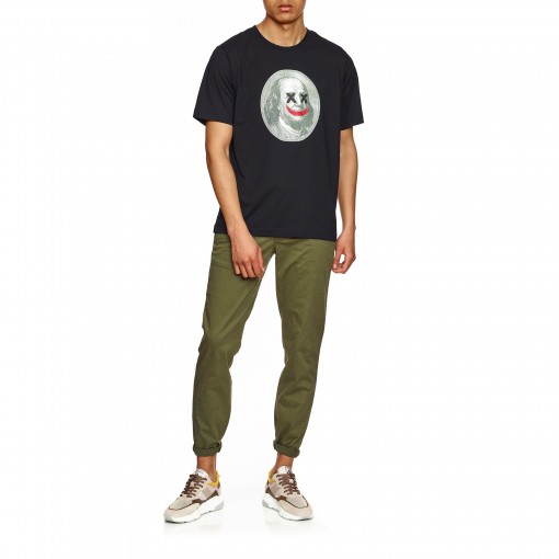 T-Shirt com Estampado T-Shirt com Estampado