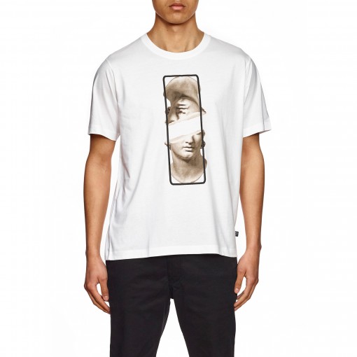 T-Shirt com Estampado T-Shirt com Estampado