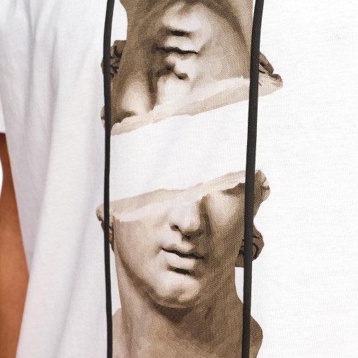 T-Shirt com Estampado T-Shirt com Estampado