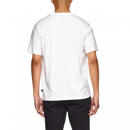 T-Shirt com Bordado T-Shirt com Bordado