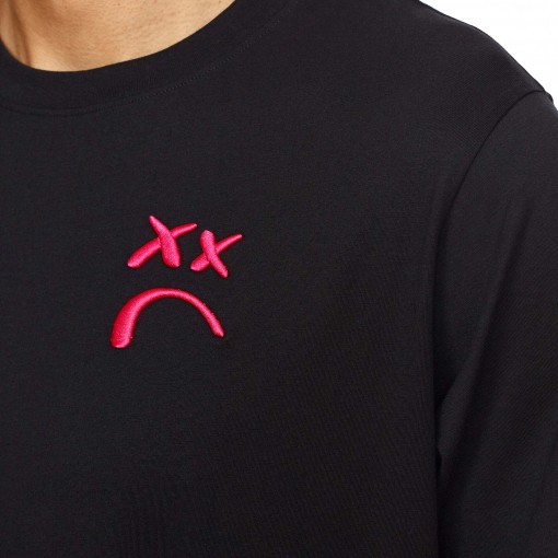 T-Shirt com Bordado T-Shirt com Bordado