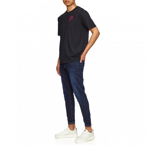 T-Shirt com Bordado T-Shirt com Bordado