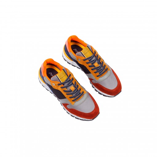 SILKY Runner Sneaker SILKY Runner Sneaker