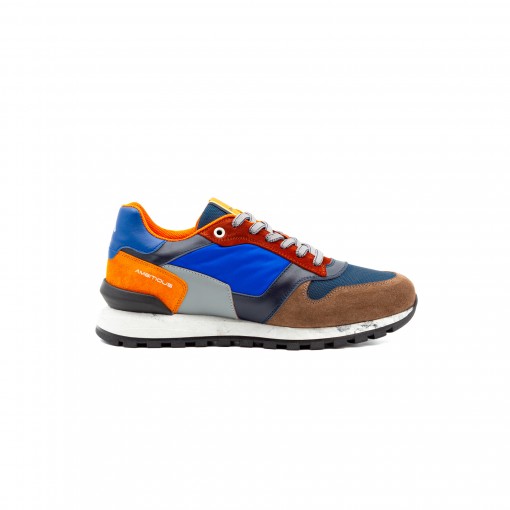 SILKY Runner Sneaker SILKY Runner Sneaker