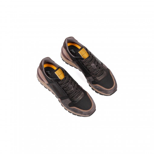 SILKY Runner Sneaker SILKY Runner Sneaker