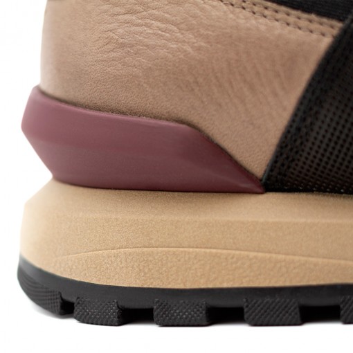 SILKY Runner Sneaker SILKY Runner Sneaker