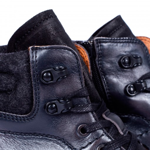 BORDER Lace-Up Boots BORDER Lace-Up Boots