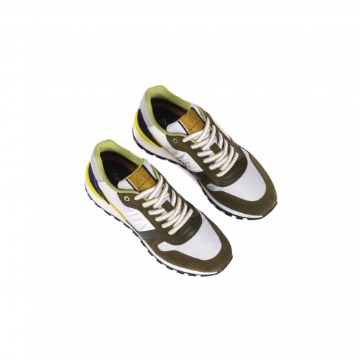 SILKY Runner Sneaker SILKY Runner Sneaker