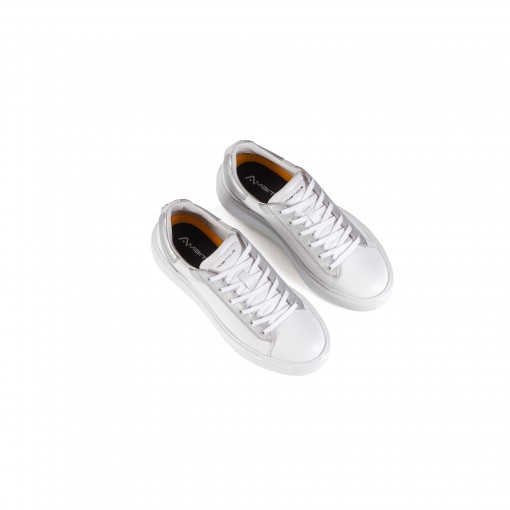 BOZELADY Low-Top Sneaker BOZELADY Low-Top Sneaker