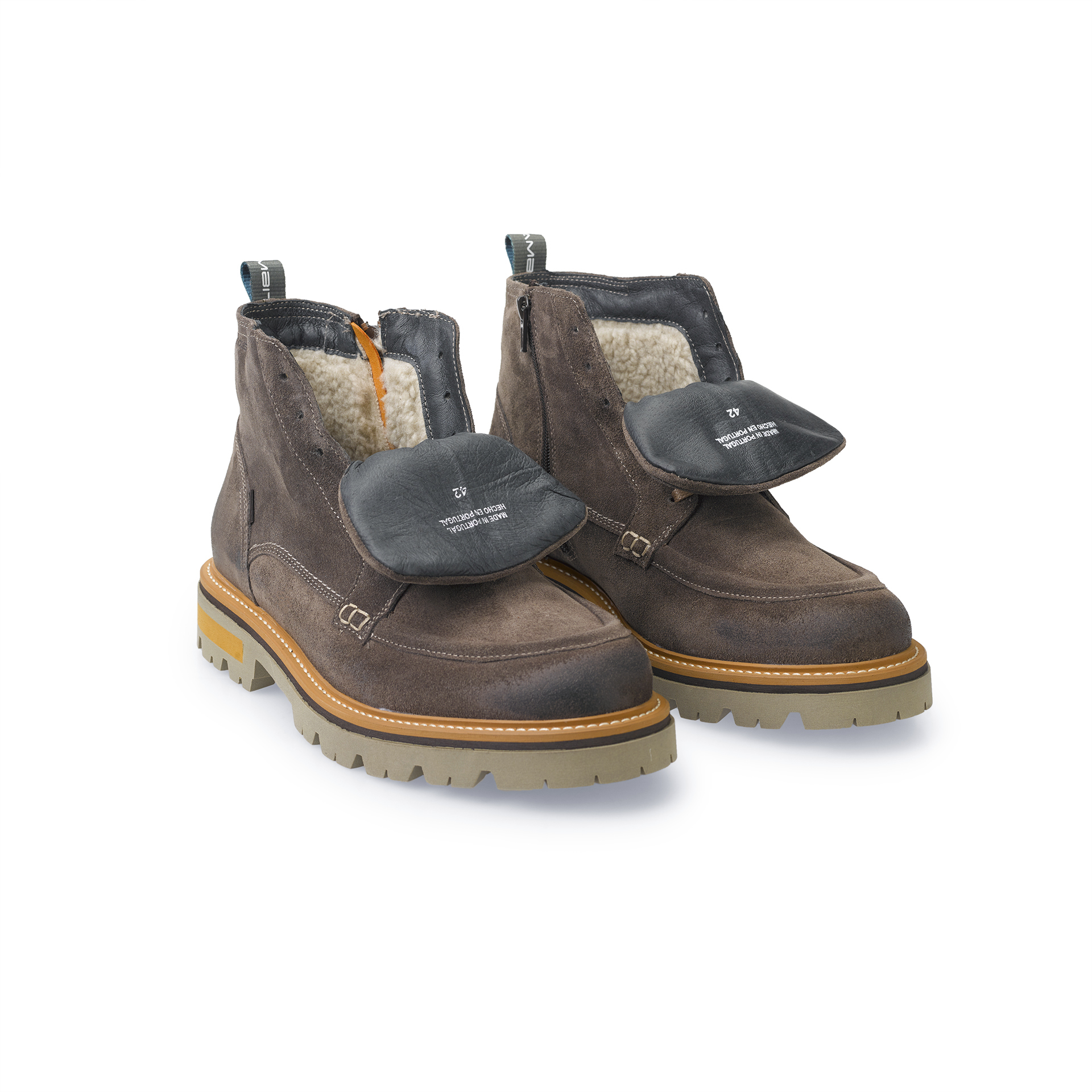 VET Lace-Up Warm Boot