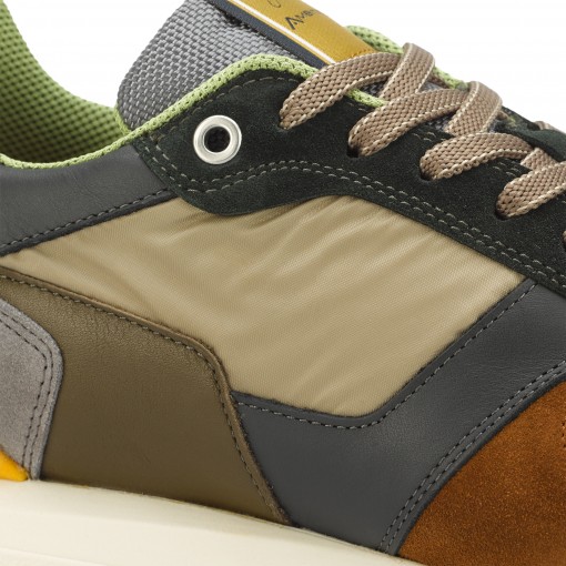 SILKY Runner Sneaker SILKY Runner Sneaker