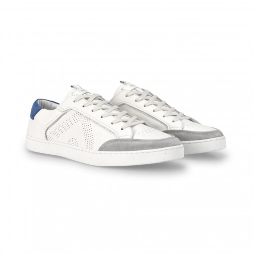AND Ultralight Low Top Sneaker