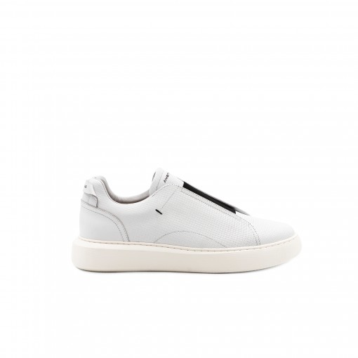 ECLIPSE Slip-On Sneaker ECLIPSE Slip-On Sneaker
