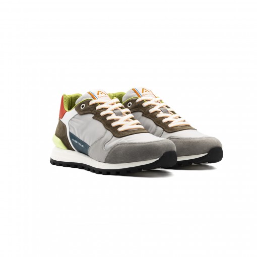 SILKY Runner Sneaker SILKY Runner Sneaker