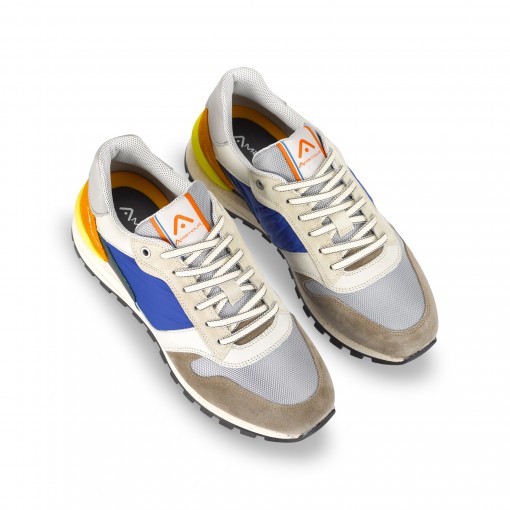 SILKY Runner Sneaker SILKY Runner Sneaker