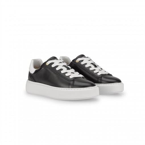 BOZELADY Low-Top Sneaker BOZELADY Low-Top Sneaker