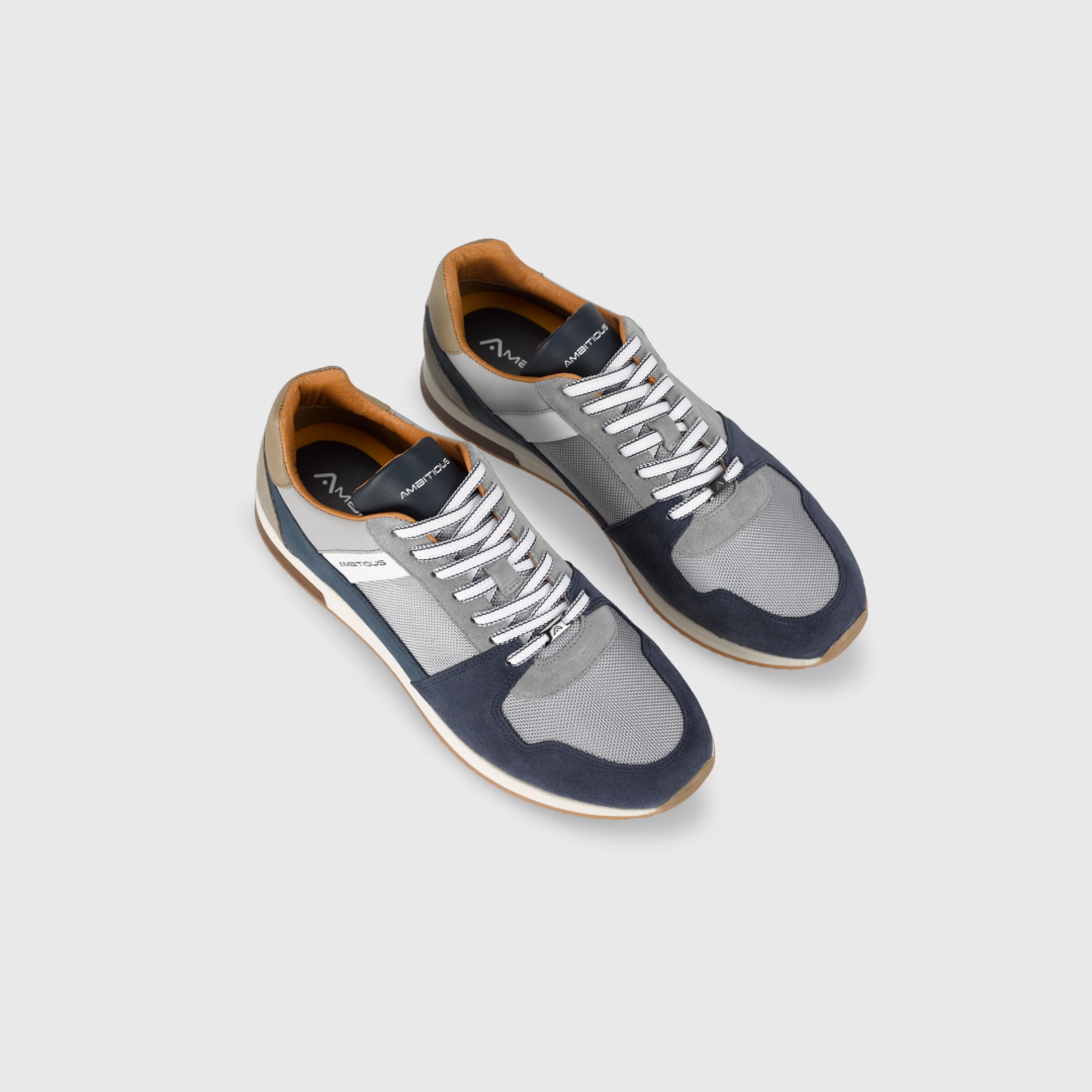 SLOW Classic Sneaker