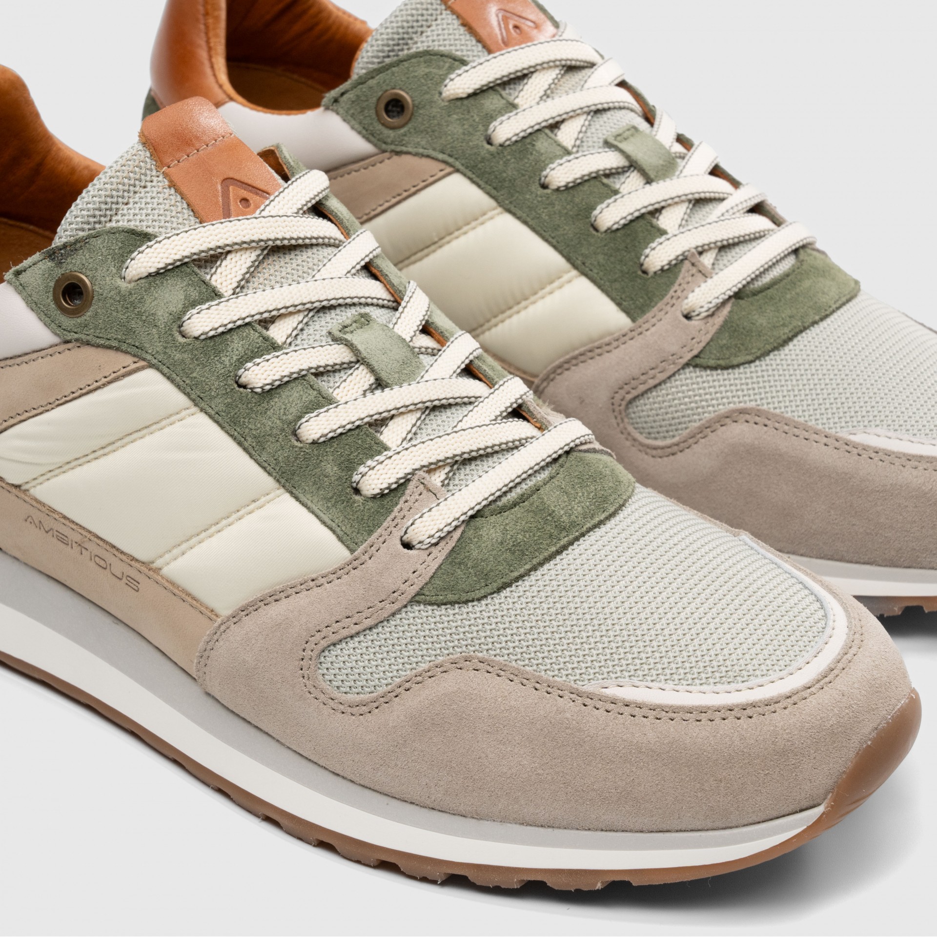 GRIZZ Casual Sneaker