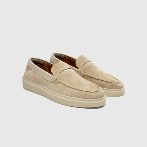 COURT Suede Loafer