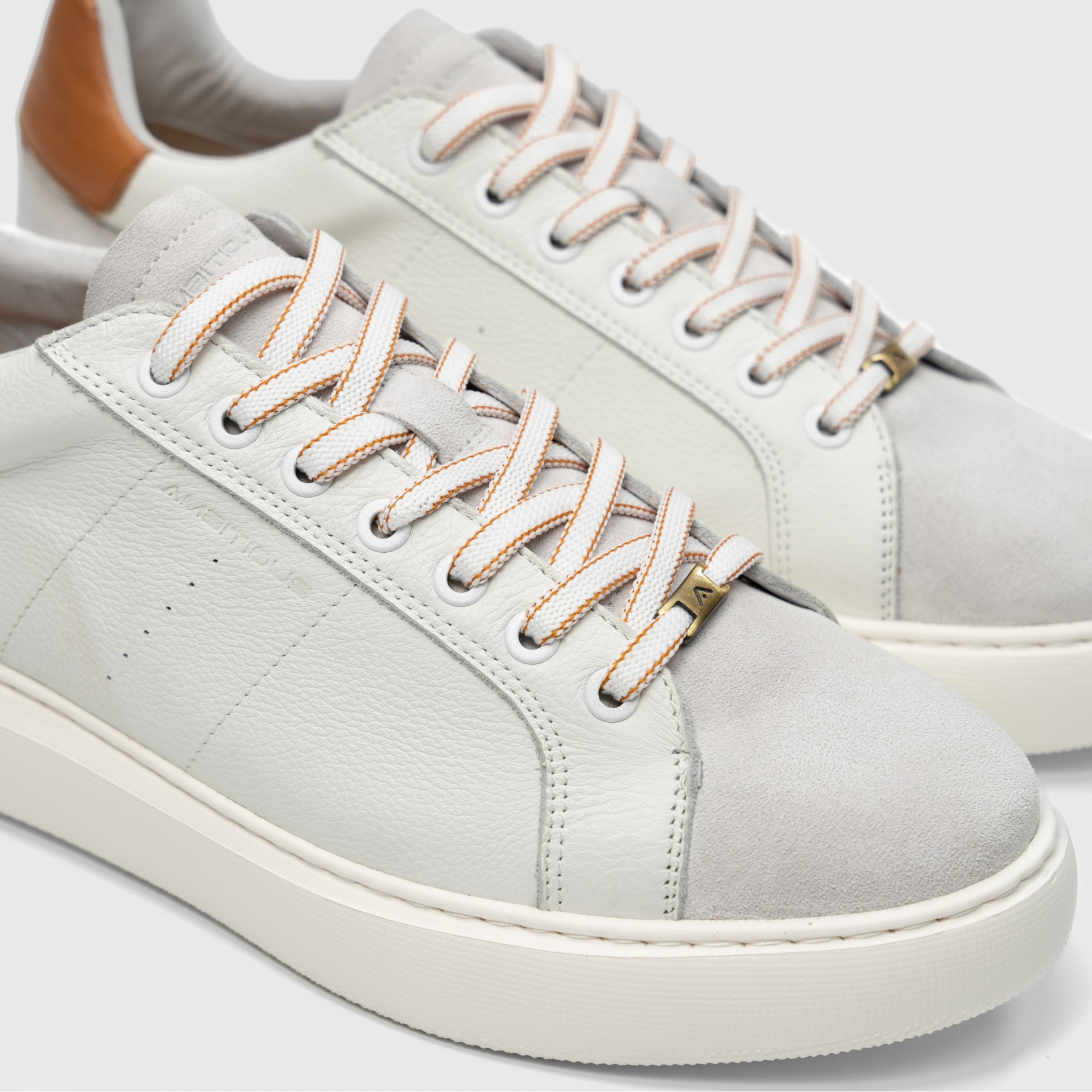 ECLIPSE Lace Up Sneaker