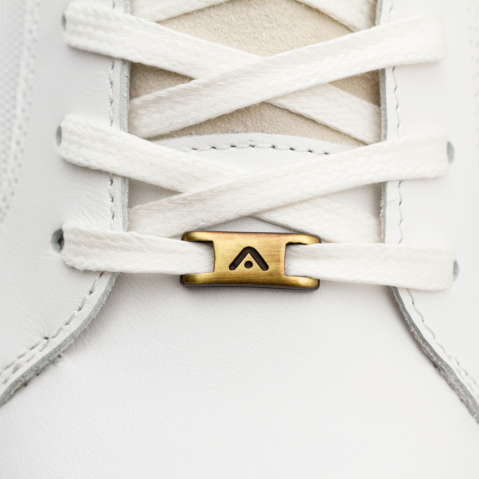 ECLIPSE Lace Up Sneaker