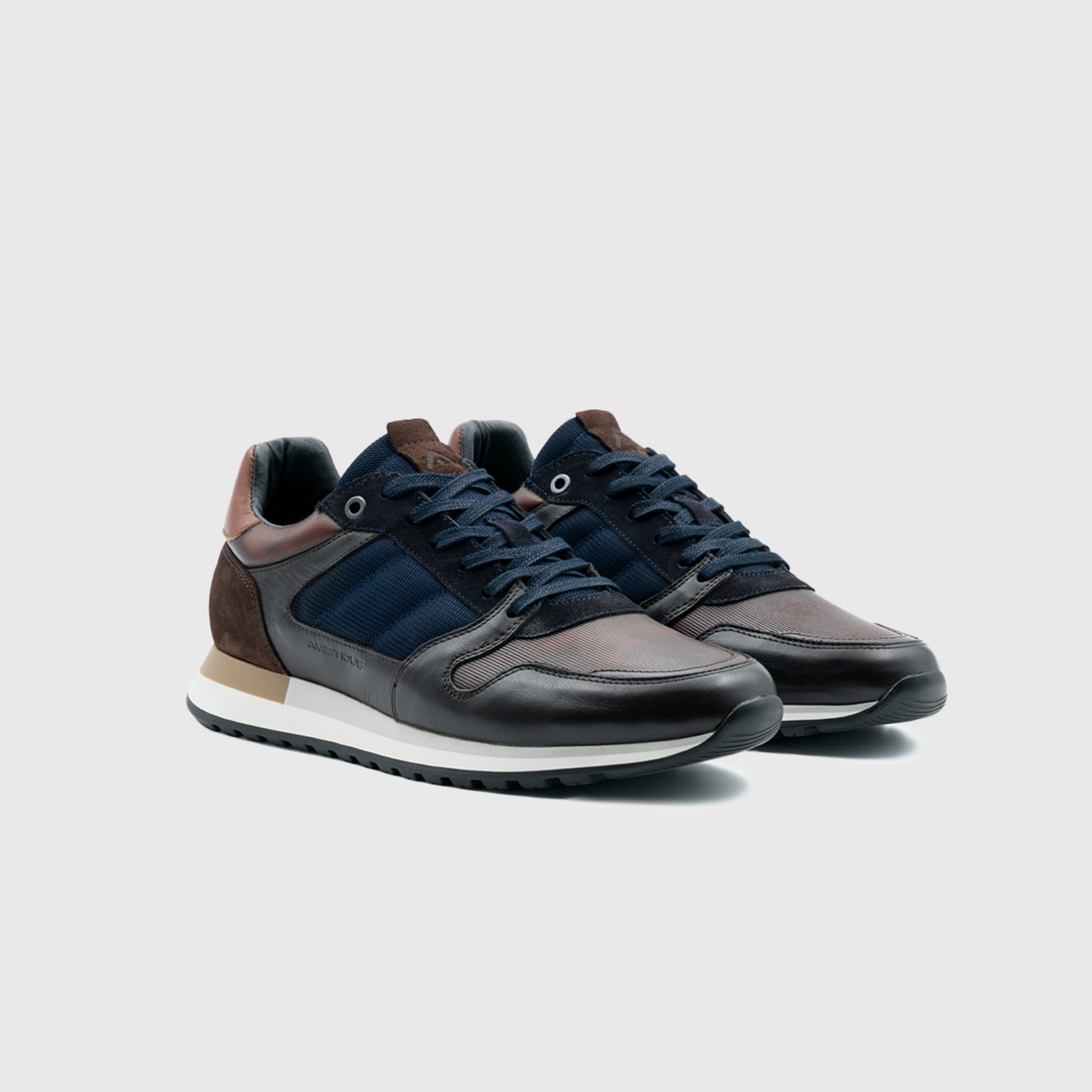 GRIZZ Casual Sneaker