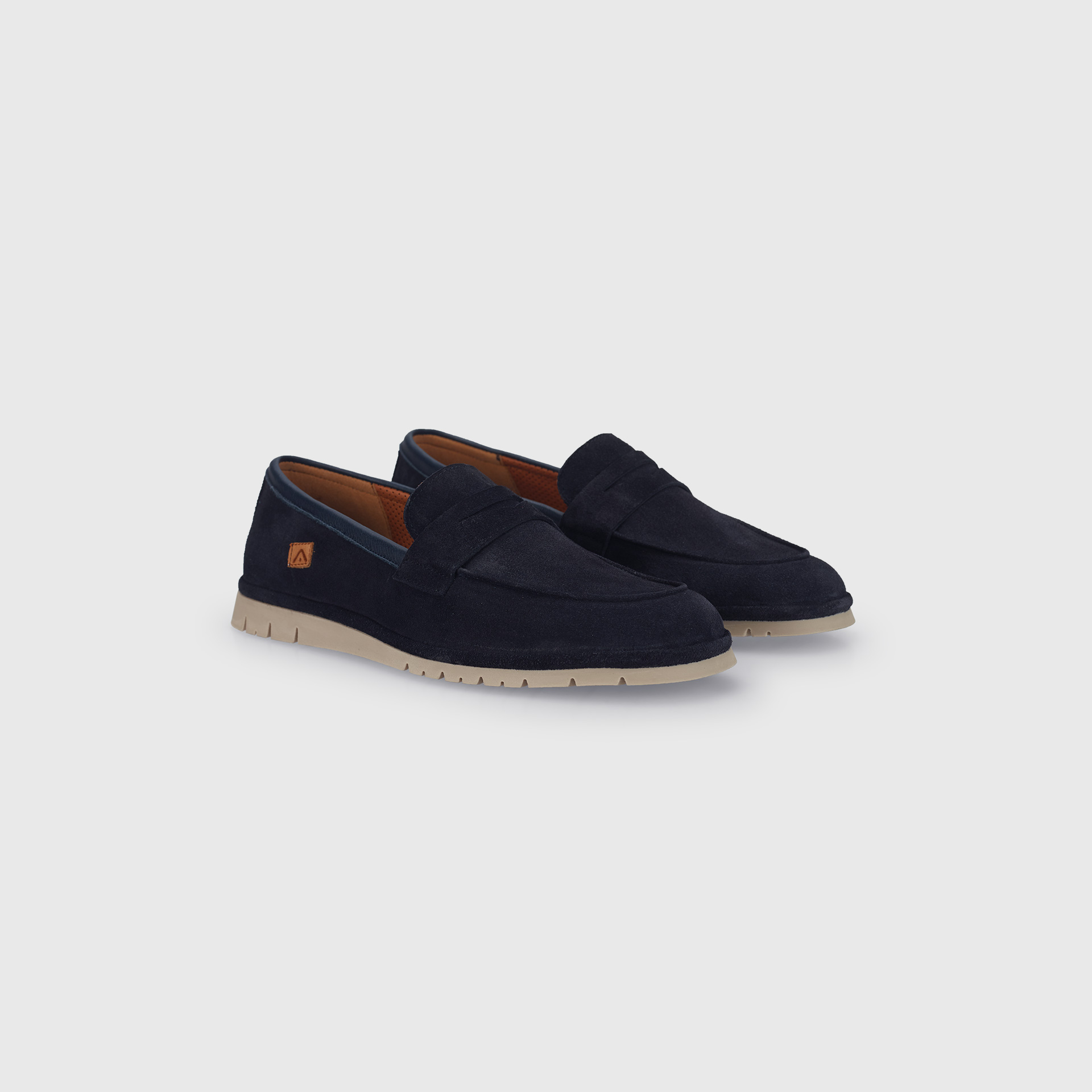 AMBER Suede Loafer