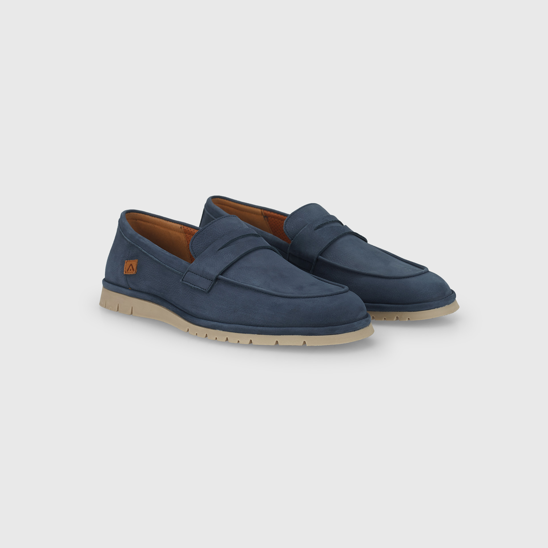 AMBER Suede Loafer