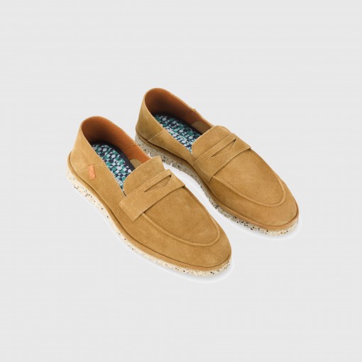 AMBER Suede Loafer