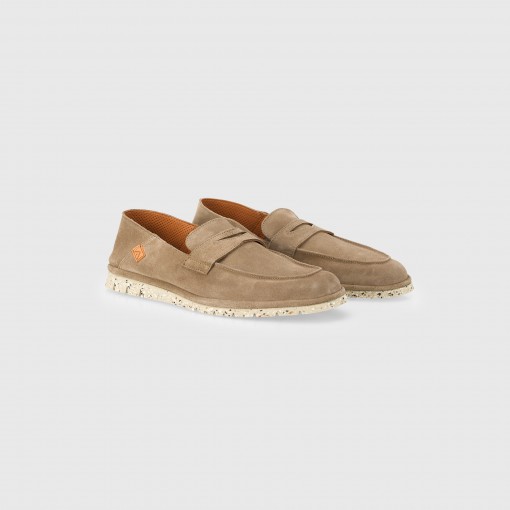 AMBER Suede Loafer