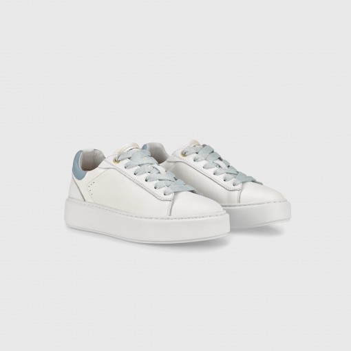 BOZELADY Low-Top Sneaker