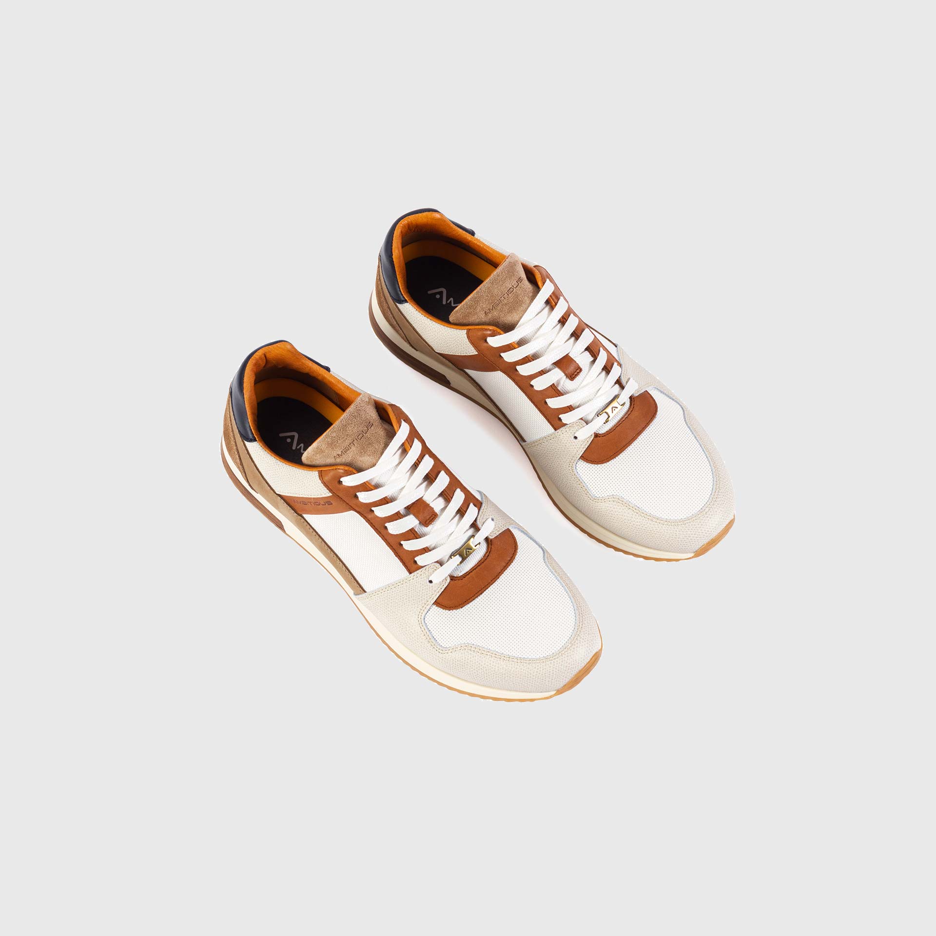 SLOW Classic Sneaker