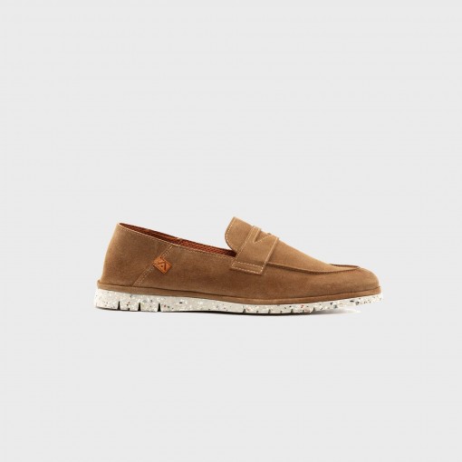 AMBER Suede Loafer