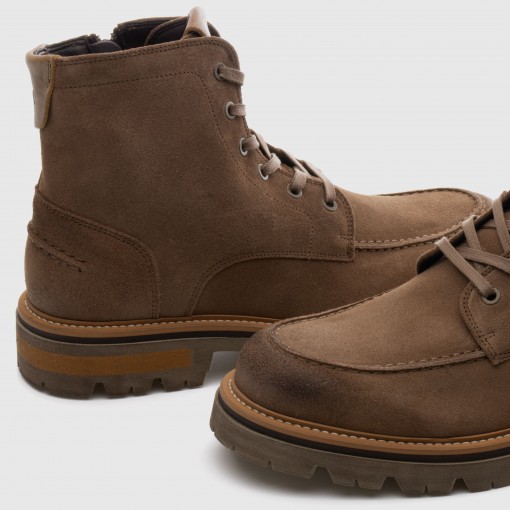 VET Lace-up Boot