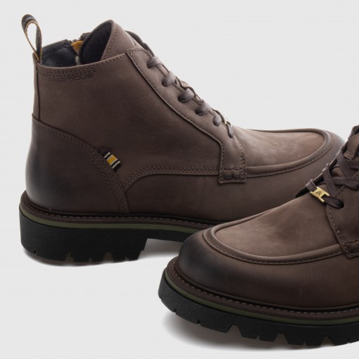 VET Lace-Up Warm Boot