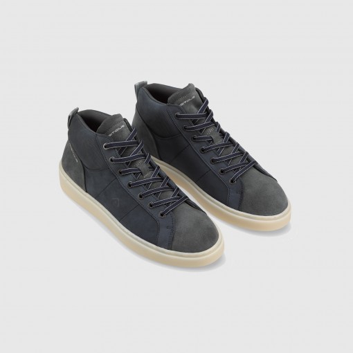 COURT High-Top Sneaker