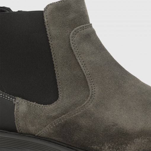 EDI Chelsea Boots