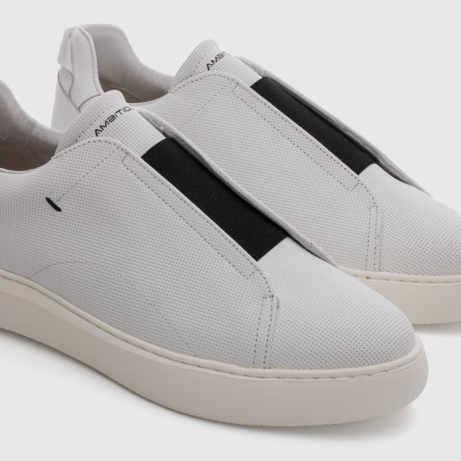 ECLIPSE Slip-On Sneaker