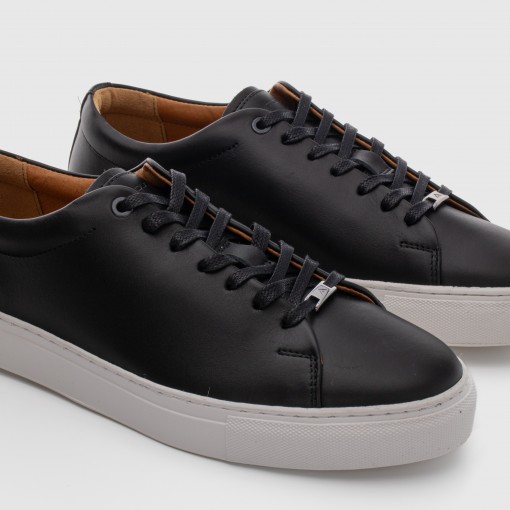 MARTIN Clean Cut Sneaker