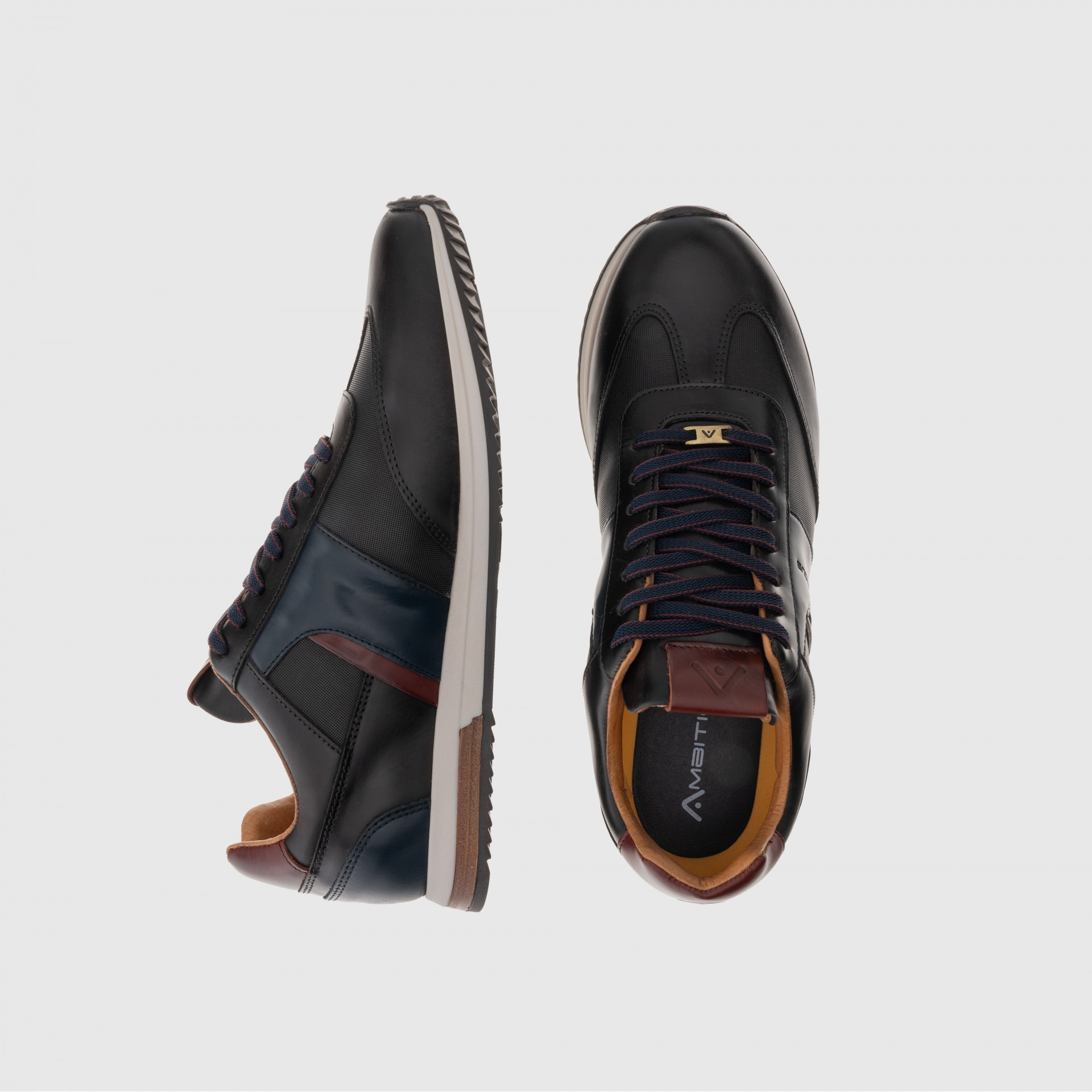 SLOW Classic Sneaker