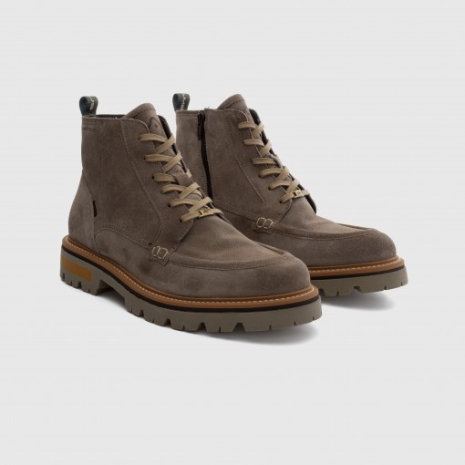 VET Lace-up Boot