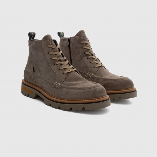 VET Lace-Up Warm Boot