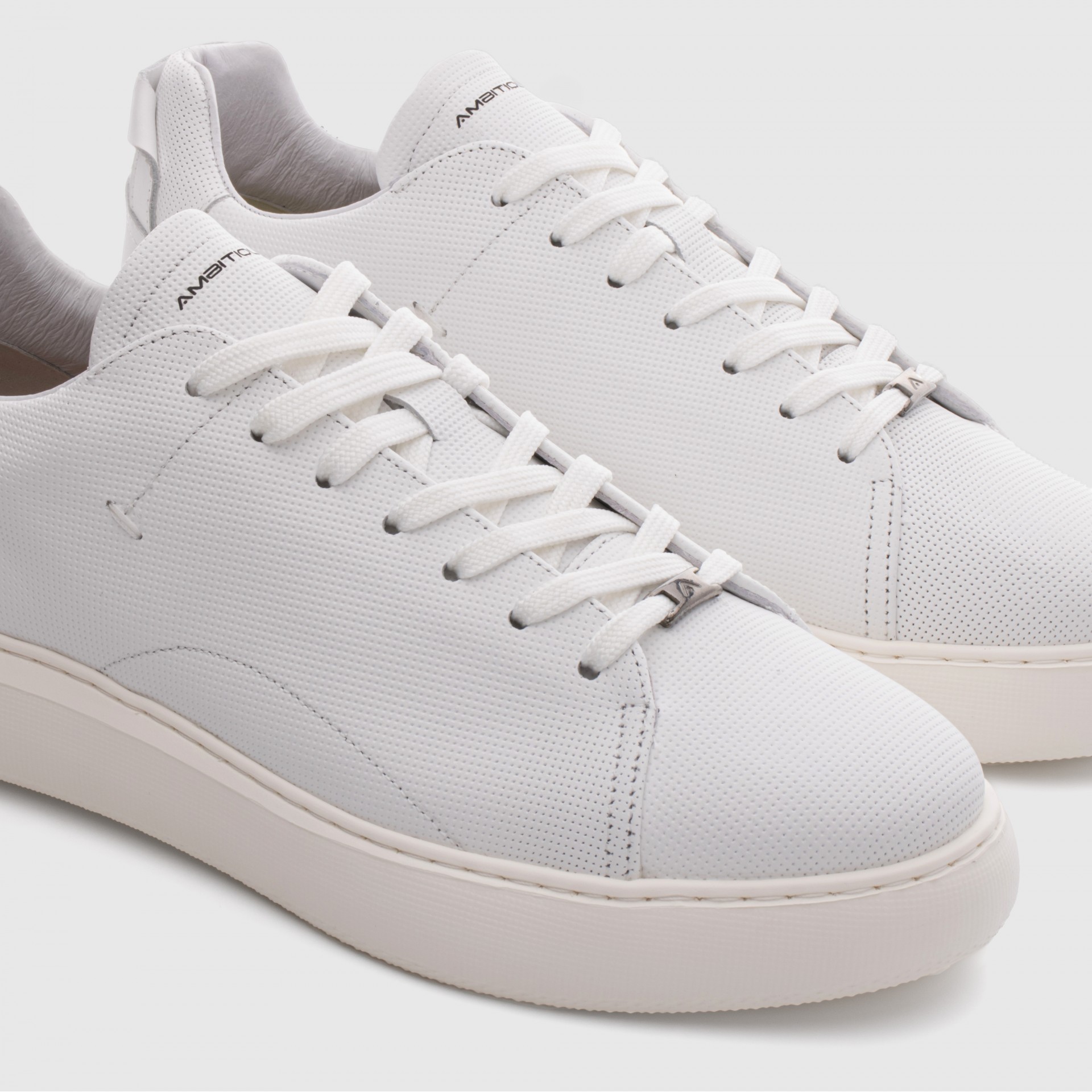 ECLIPSE Lace-Up Sneaker