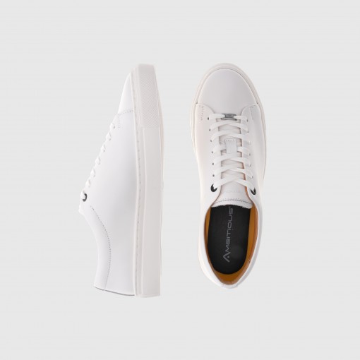 MARTIN Clean Cut Sneaker