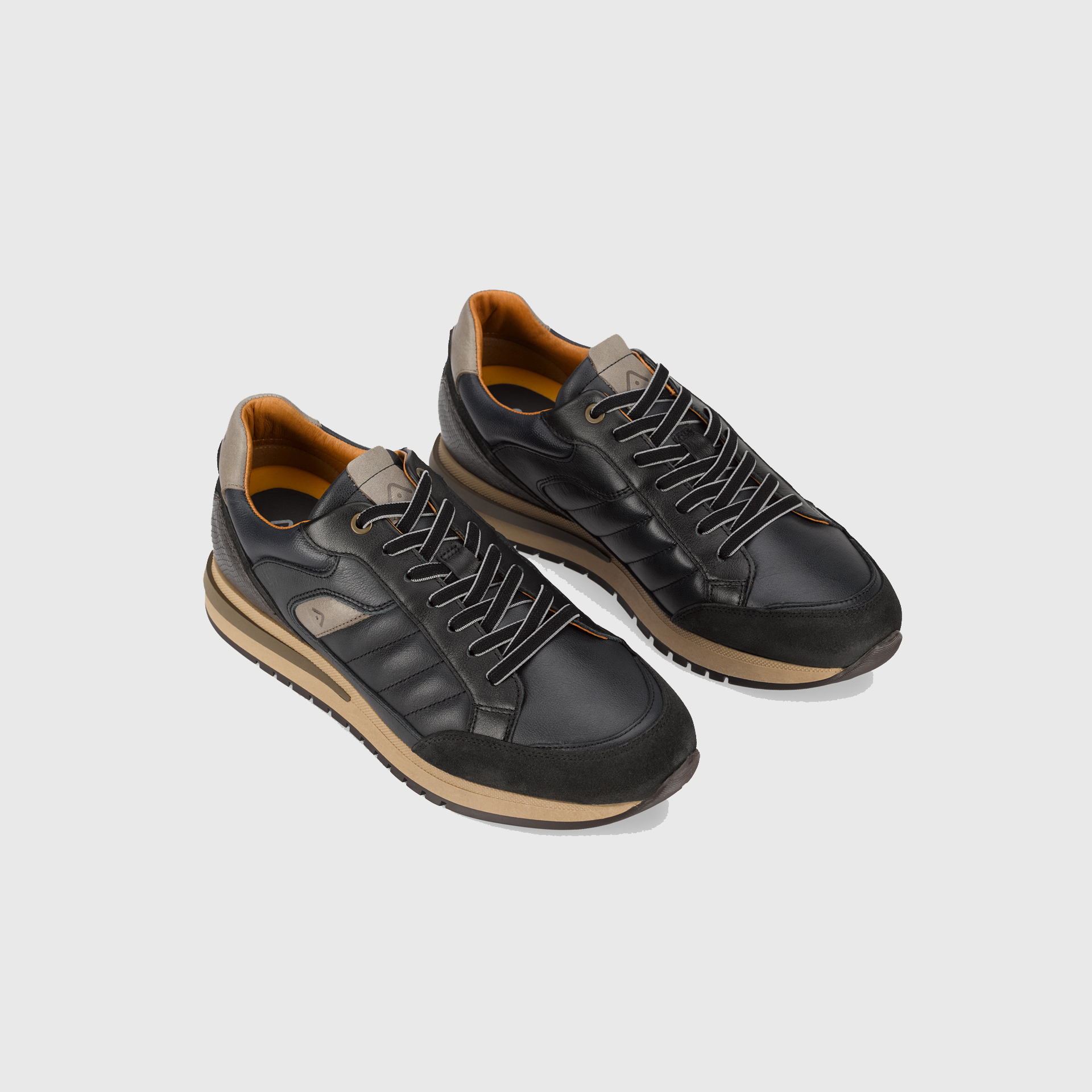 TEMPLE Quilted Sneaker