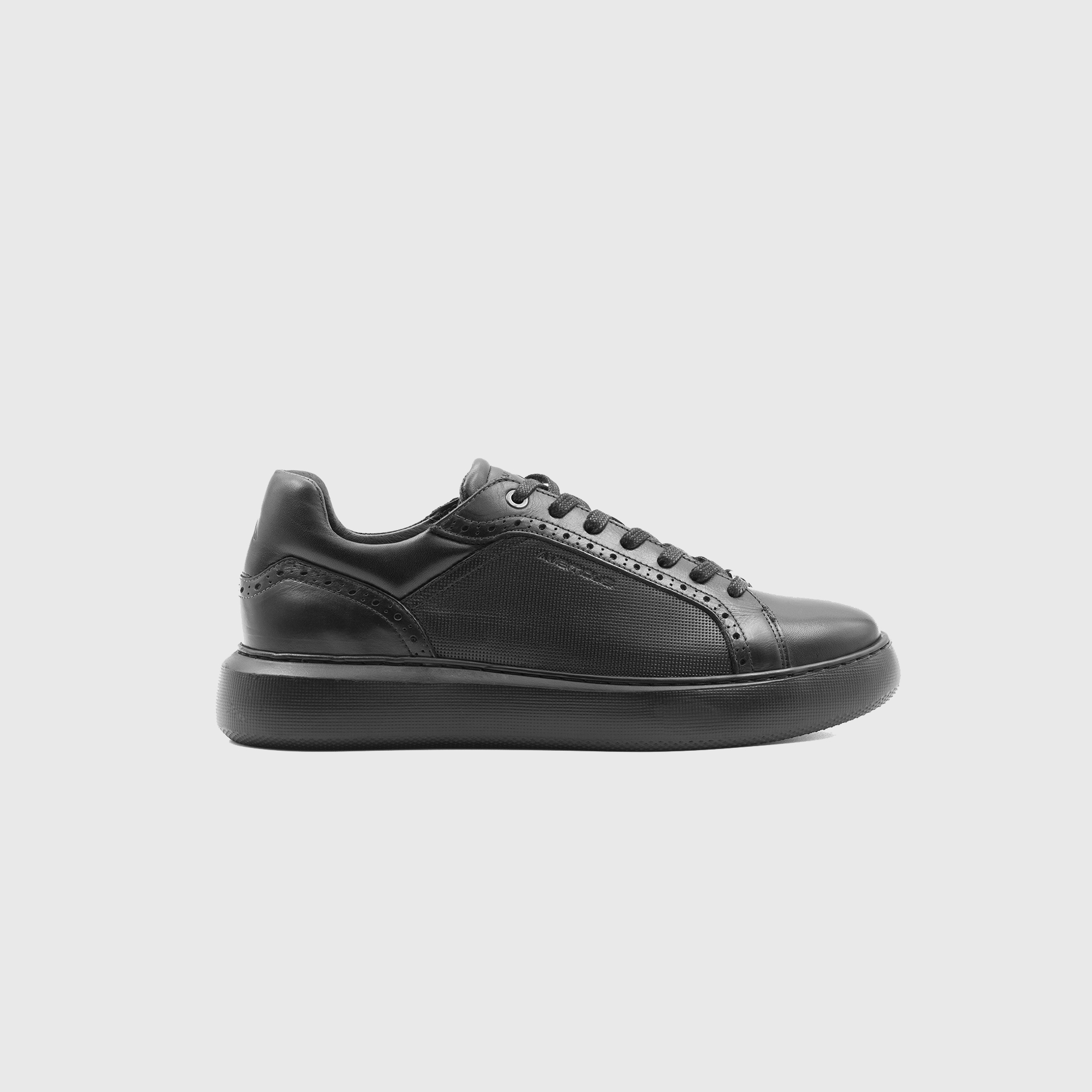ECLIPSE Lace Up Sneaker