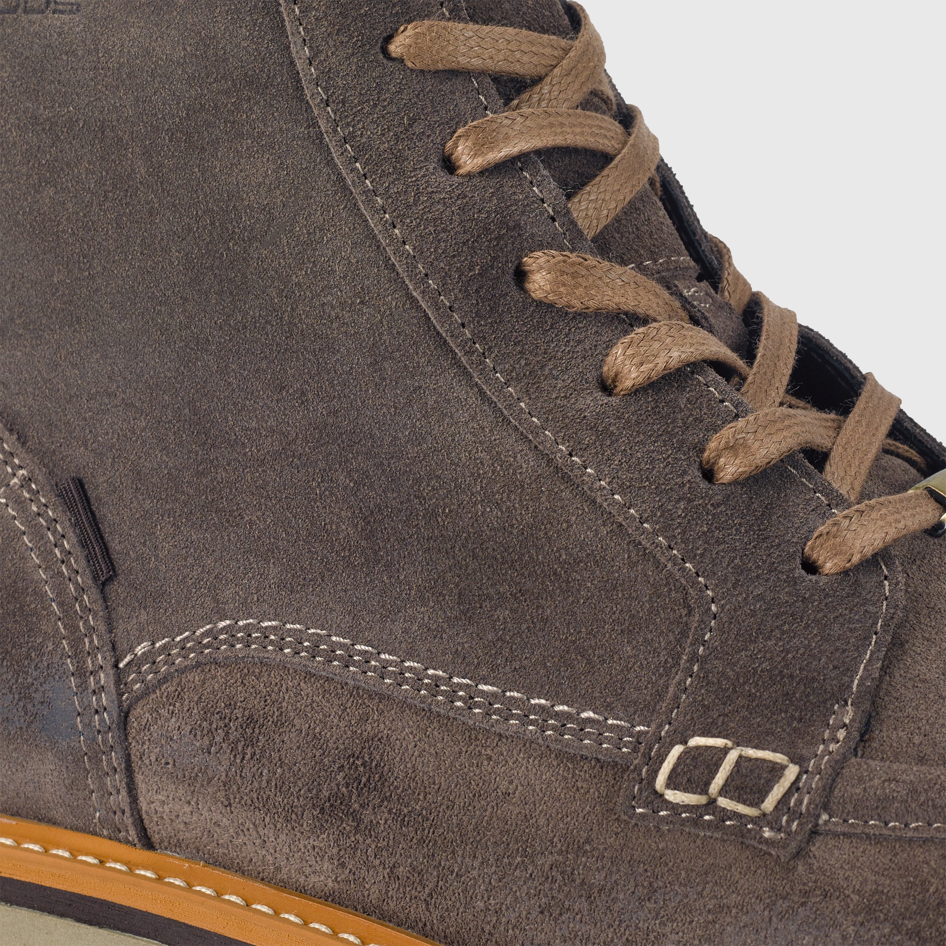 VET Lace-Up Warm Boot