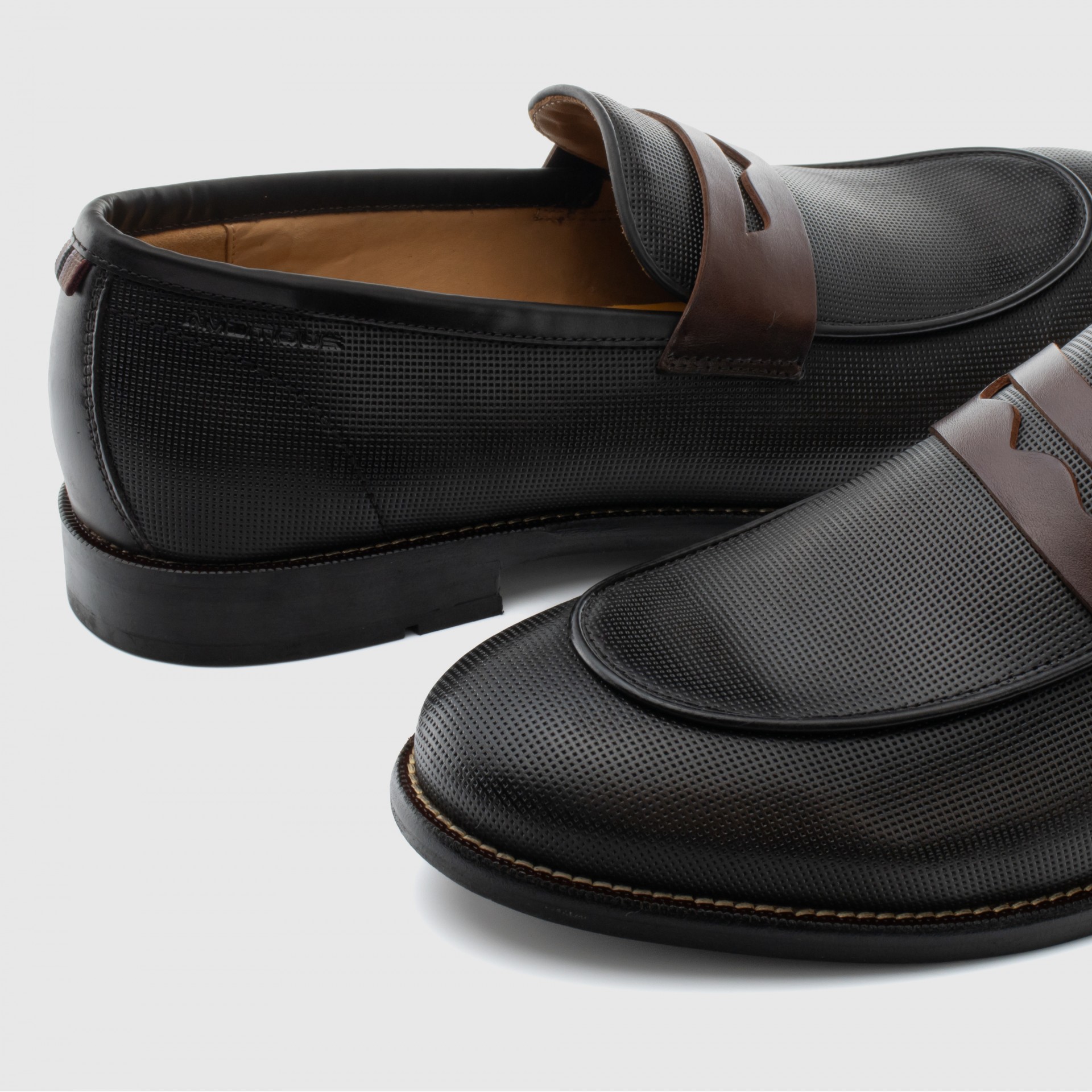 DEVON Penny Loafer
