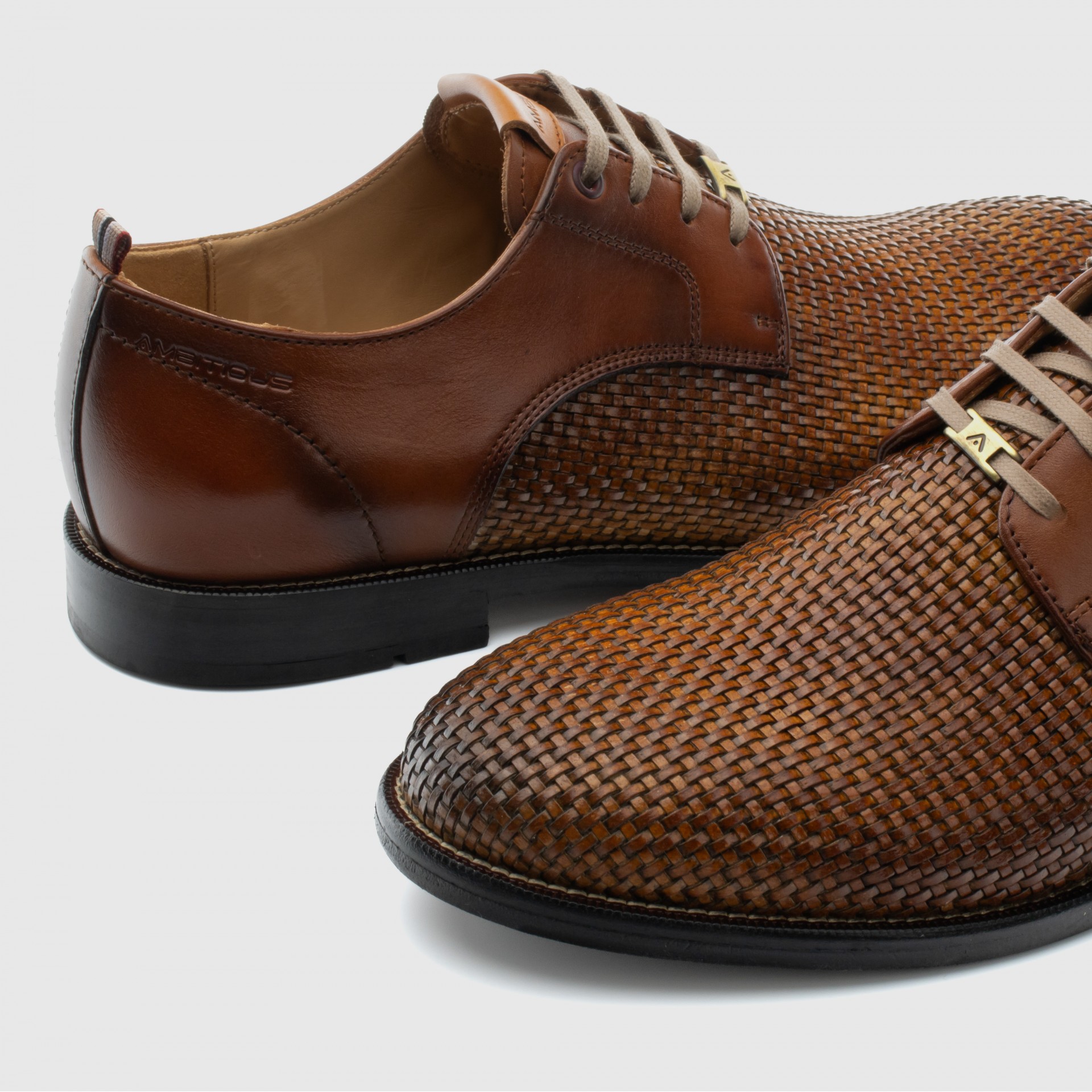 DEVON Derby Shoe